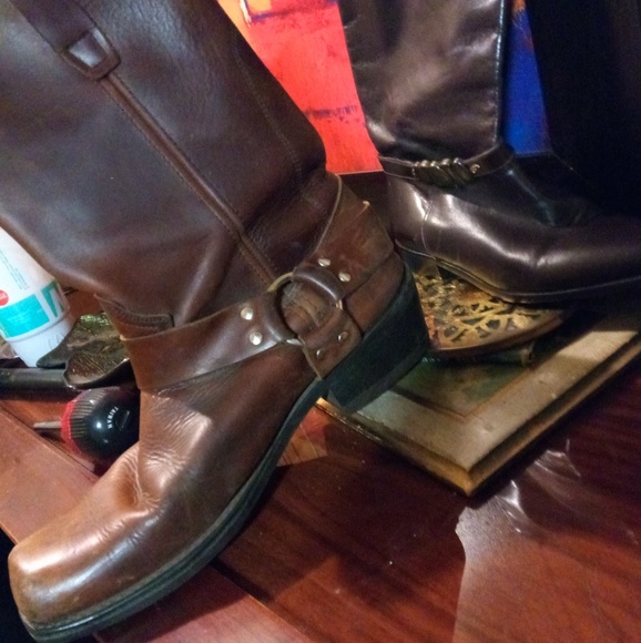 Men boots - Picture 2 of 3